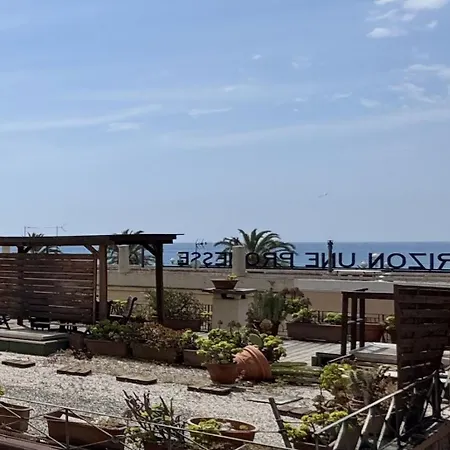 Riviera Cote D'azur - Old Town - Ac - Sea View - 50m Promenade Des Anglais- La Maison Linda דירה *
