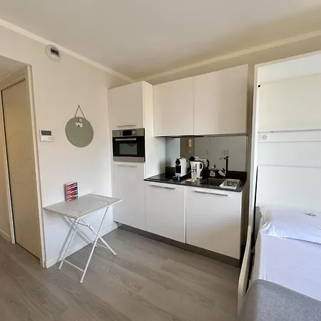 דירה Riviera Cote D'azur - Old Town - Ac - Sea View - 50m Promenade Des Anglais- La Maison Linda ניס