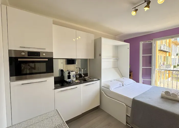 Riviera Nice: Old Town With Sea View 3* Nice