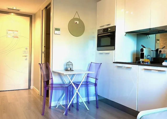 Apartment Riviera Nice: Old Town With Sea View Nice